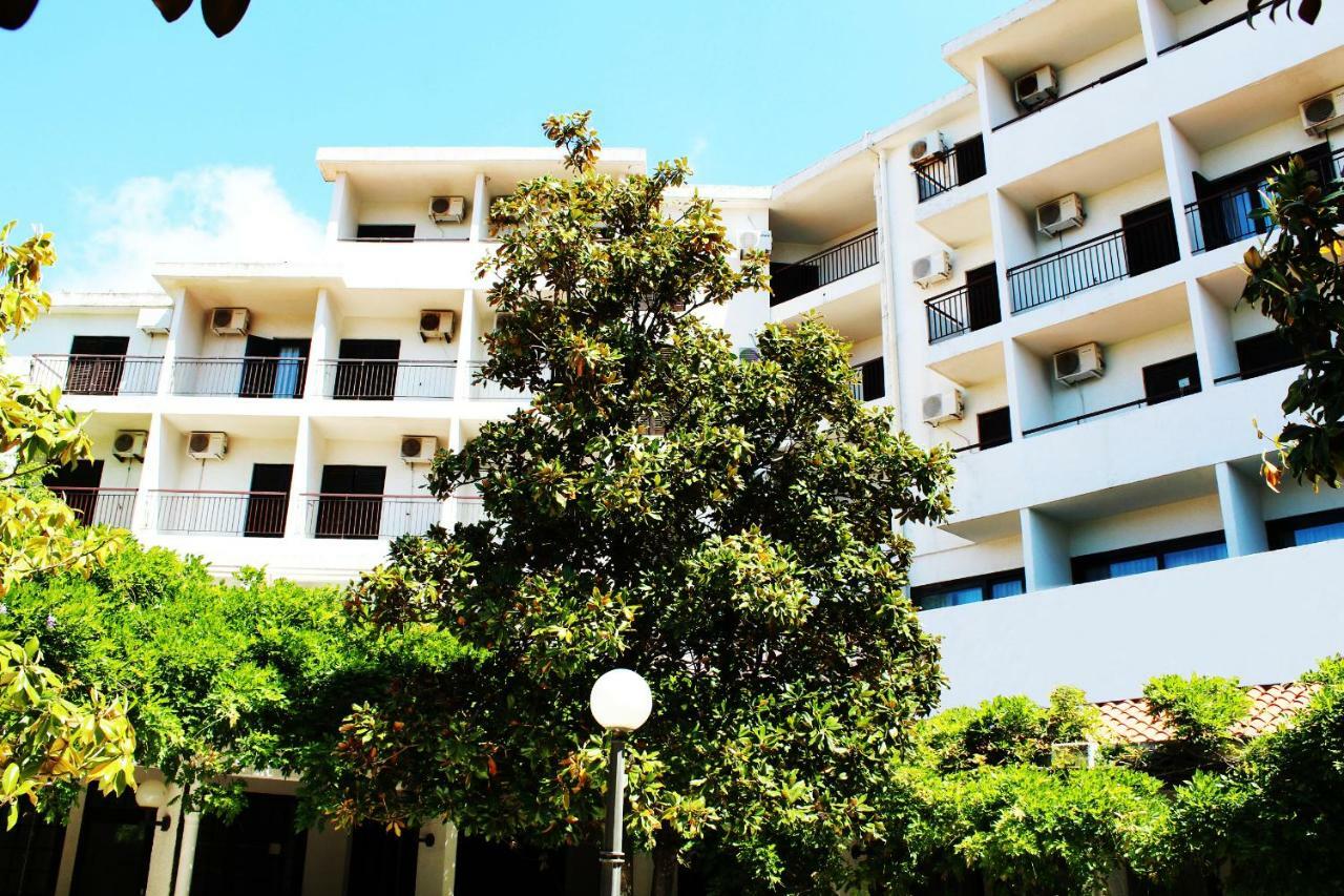 Hotel Sumadija Rafailovici Becici  Exterior photo